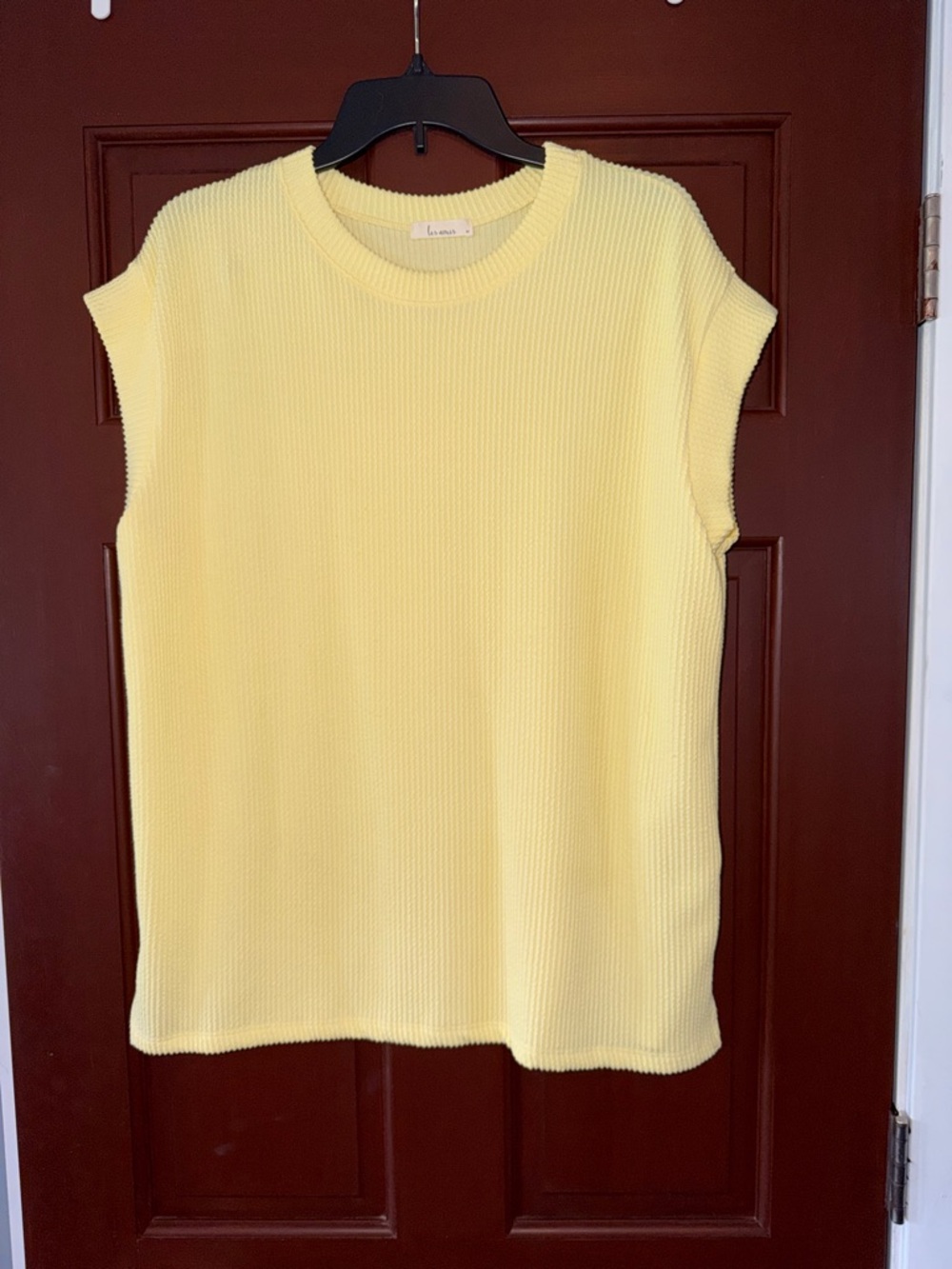 Sleeveless Ribbed Knit Tank Top in Soft Yellow